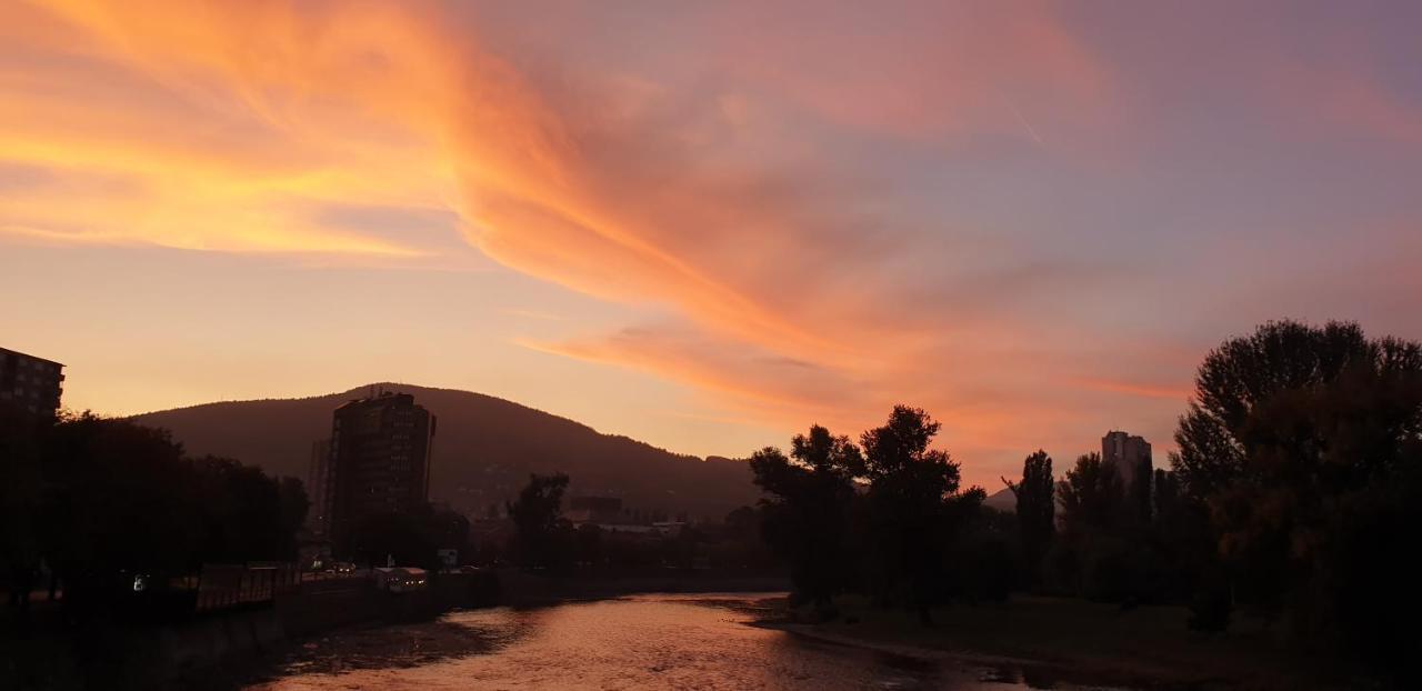 Trosoban Stan U Zenici Apartment Zenica Bagian luar foto